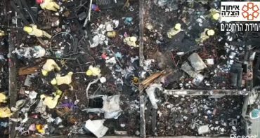 The ruins on the roof of the Geula building (Photo: Ihud Hatzalah skimmer unit)